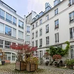 Paris Rooftop Views Cosy Central