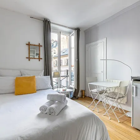 Rooftop Views Cosy Appartamento Parigi